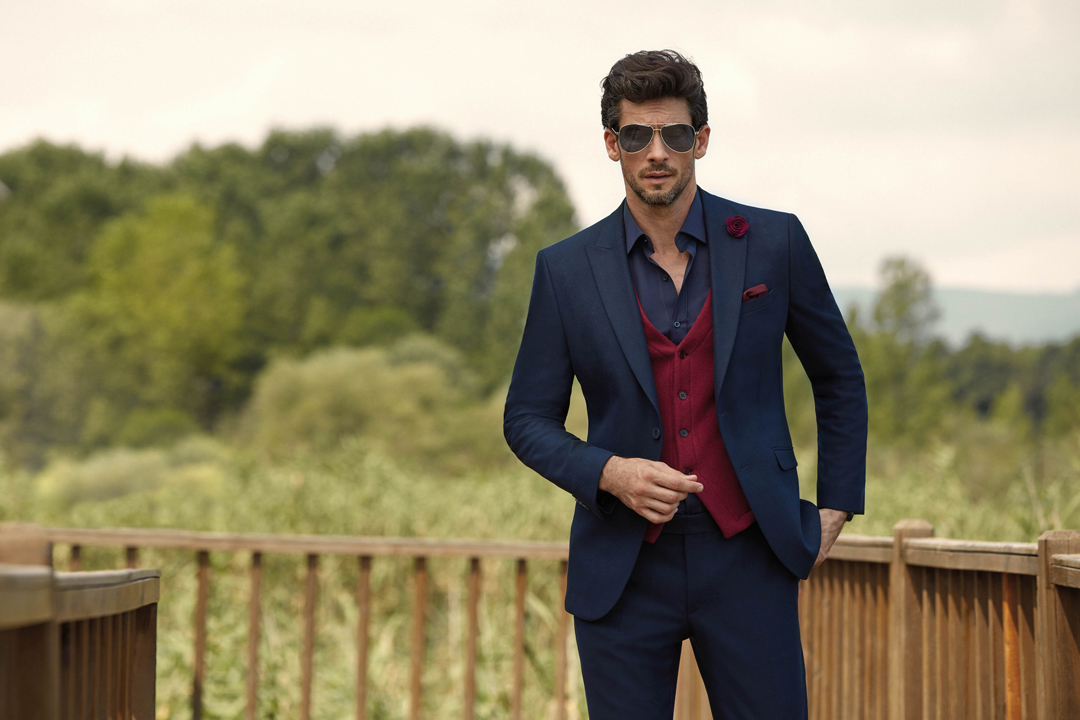 15177-PEAK LAPEL, TWO BUTTONS, SIDE VENTS , SUIT WITH VEST